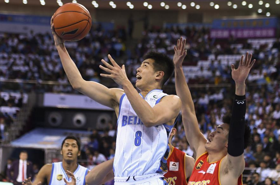 阿斯顿维拉清晨强势反弹；志在CBA常规赛名次提升；球迷炸锅；临场指挥获称赞的简单介绍