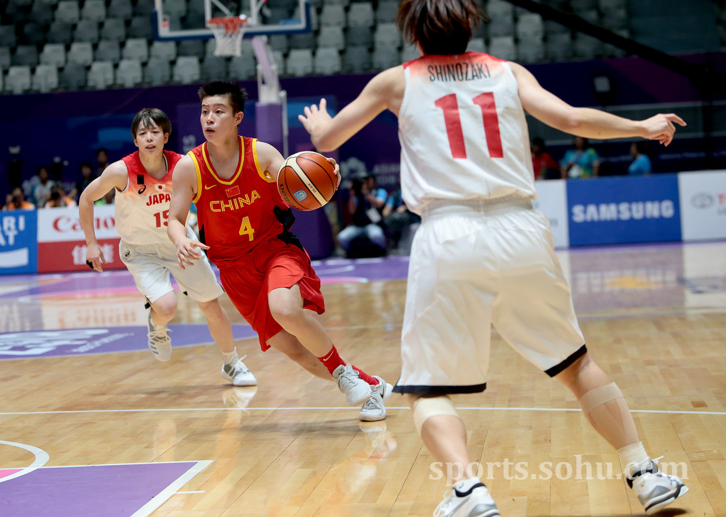 包含金州勇士迎法国杯关键赛，清晨队长鼓劲，态度坚定，赛季目标并未改变的词条