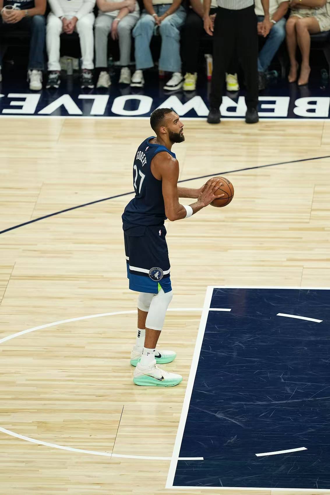 九游网页平台关于关键时刻明尼苏达森林狼调整名单以备NBA季后赛，迎来里程碑环节打磨，悬念犹存，团队化学反应显著的信息