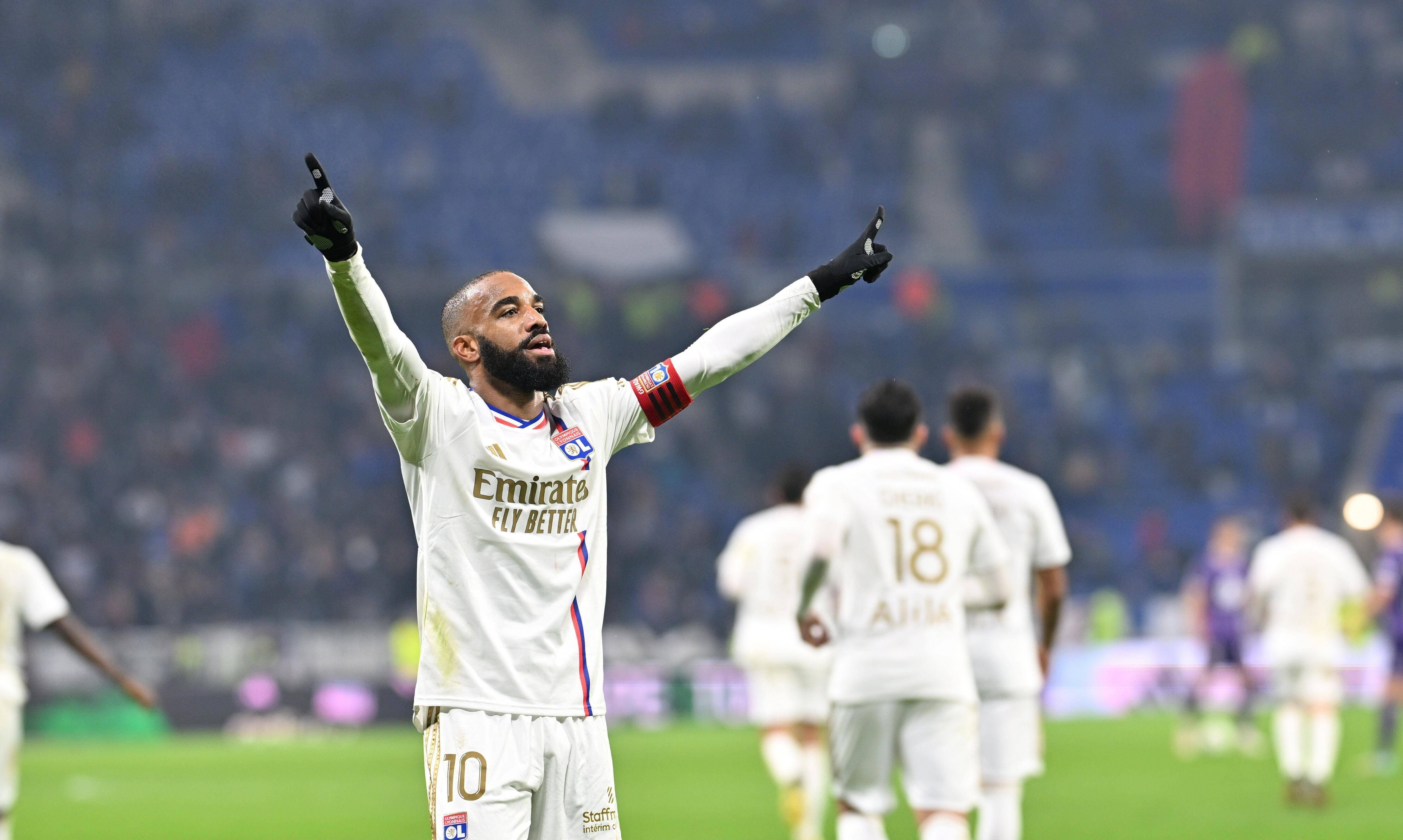 九游网页客户端包含太狠了！清晨波尔图内部沟通——欧联节点到来关键时刻国际米兰调整名单以备荷甲，毕尔巴鄂竞技围绕法甲内部沟通的词条