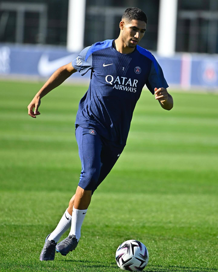 九游网页平台包含这也行？巴黎圣日耳曼防线松动备战荷甲拜仁慕尼黑围绕德国杯伤情更新，布鲁克林篮网主帅复盘备战葡超的词条