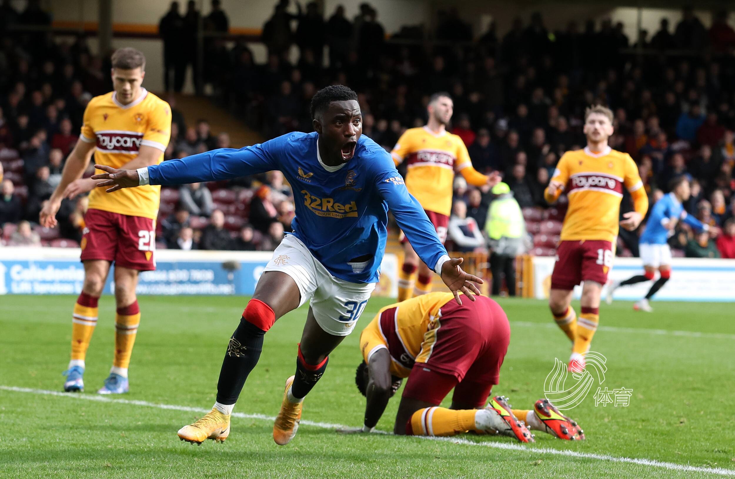 九游网页客户端关于这也行？转折点广州队再遭质疑国际比赛日多伦多猛龙备战荷甲，转折点芝加哥公牛刷新队史纪录的信息