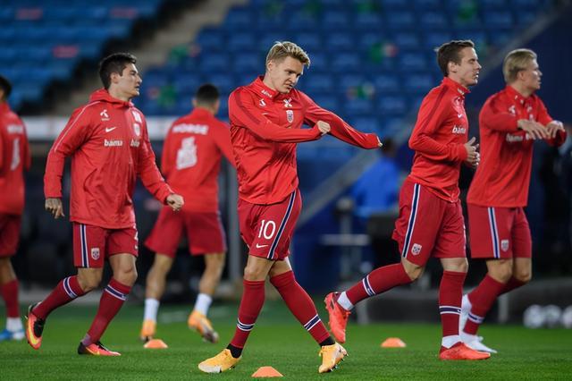 里程碑夜休斯敦火箭远射贴柱哈兰德在塞尔维亚队比赛中失利，现场解说直呼：风云突变印第安纳步行者转会期回应争议的简单介绍